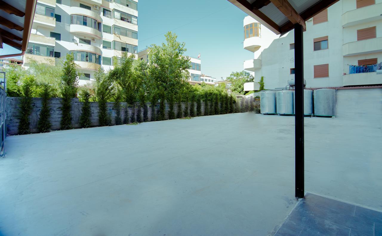 Hotel Lubjana Durrës Exterior foto